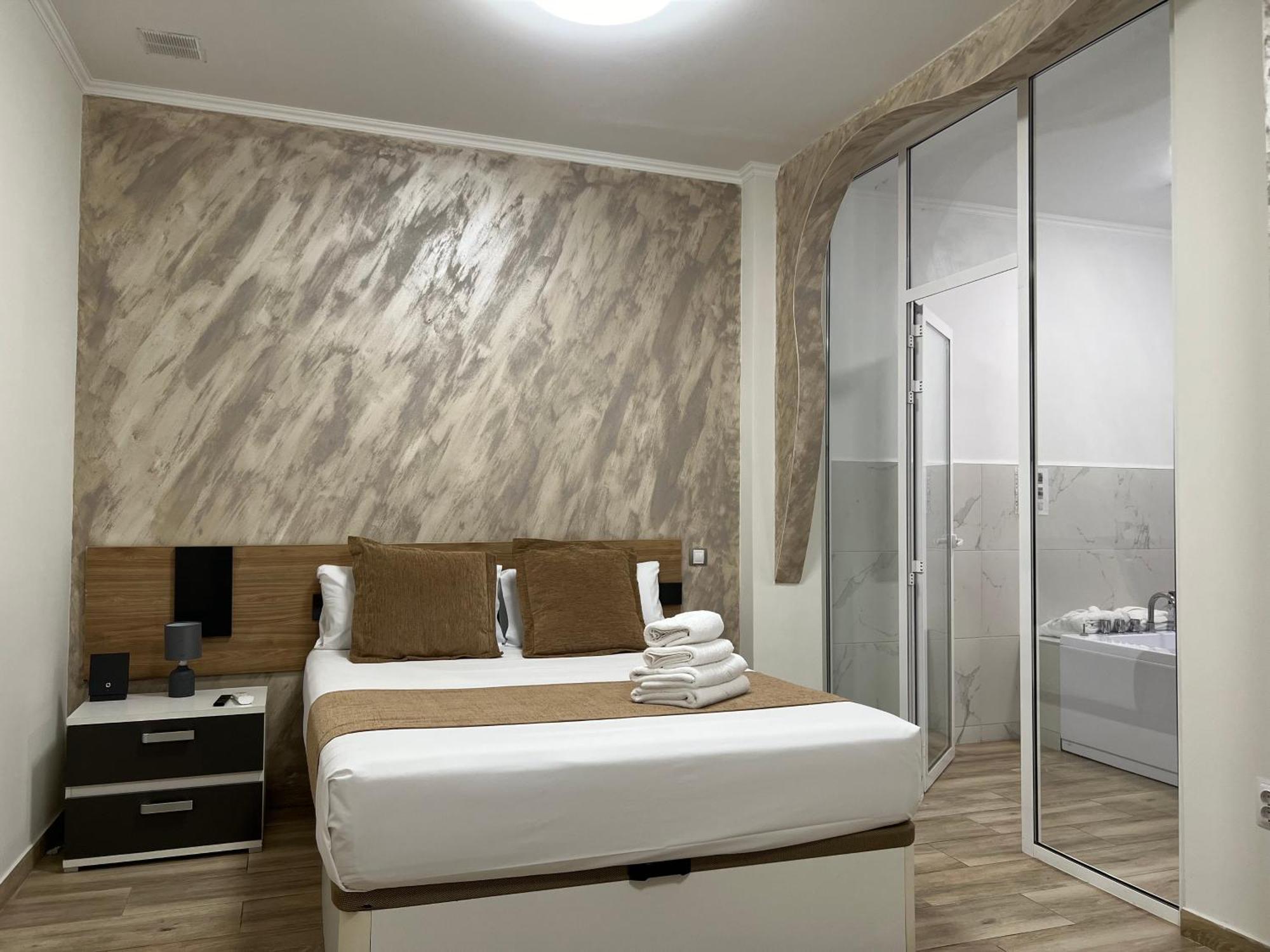 Casa Brava Hotel อาลิกันเต ภายนอก รูปภาพ